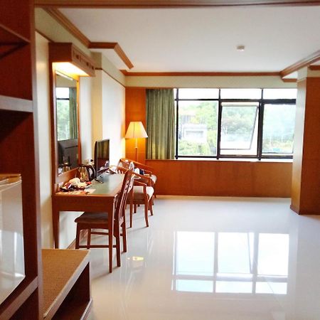 Grand Park Hotel Nakhon Si Thammarat Exterior photo