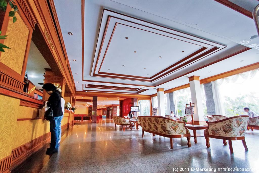 Grand Park Hotel Nakhon Si Thammarat Exterior photo
